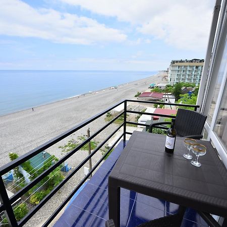Hotel Lazuri In Kvariati Exterior photo