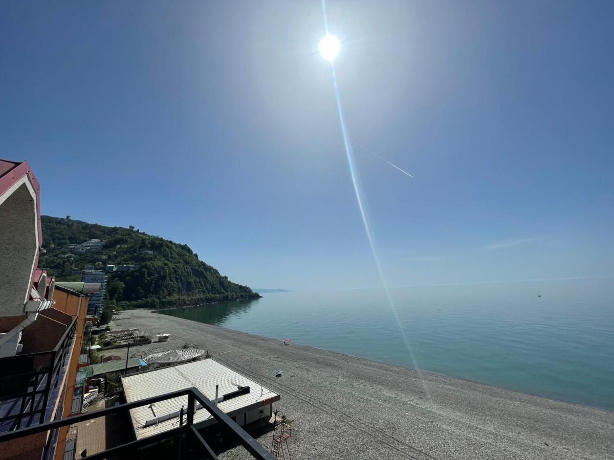 Hotel Lazuri In Kvariati Exterior photo